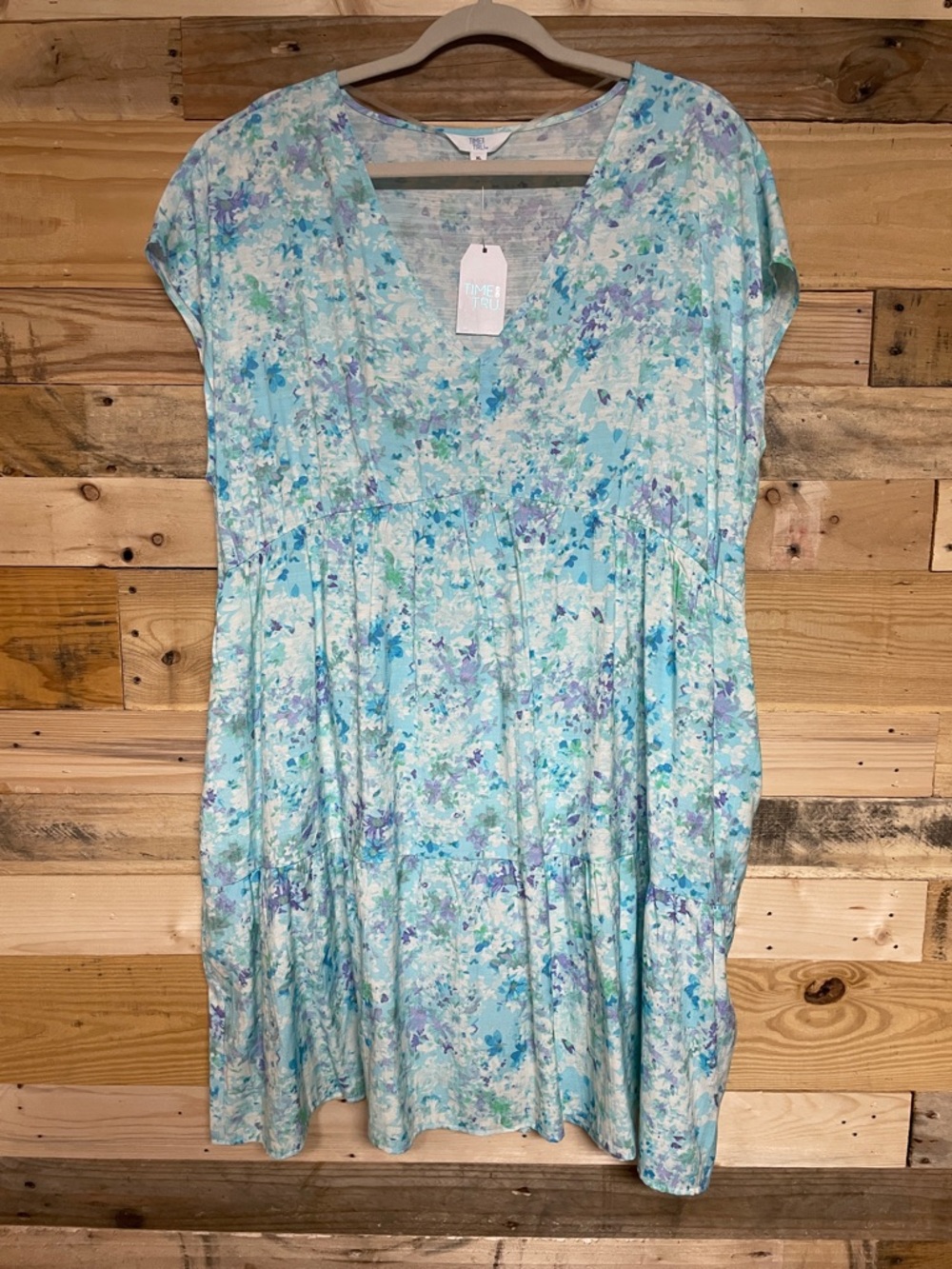 Time and Tru size XL (16-18) Blue Floral V-Neck Lightweight Tiered Midi Dress